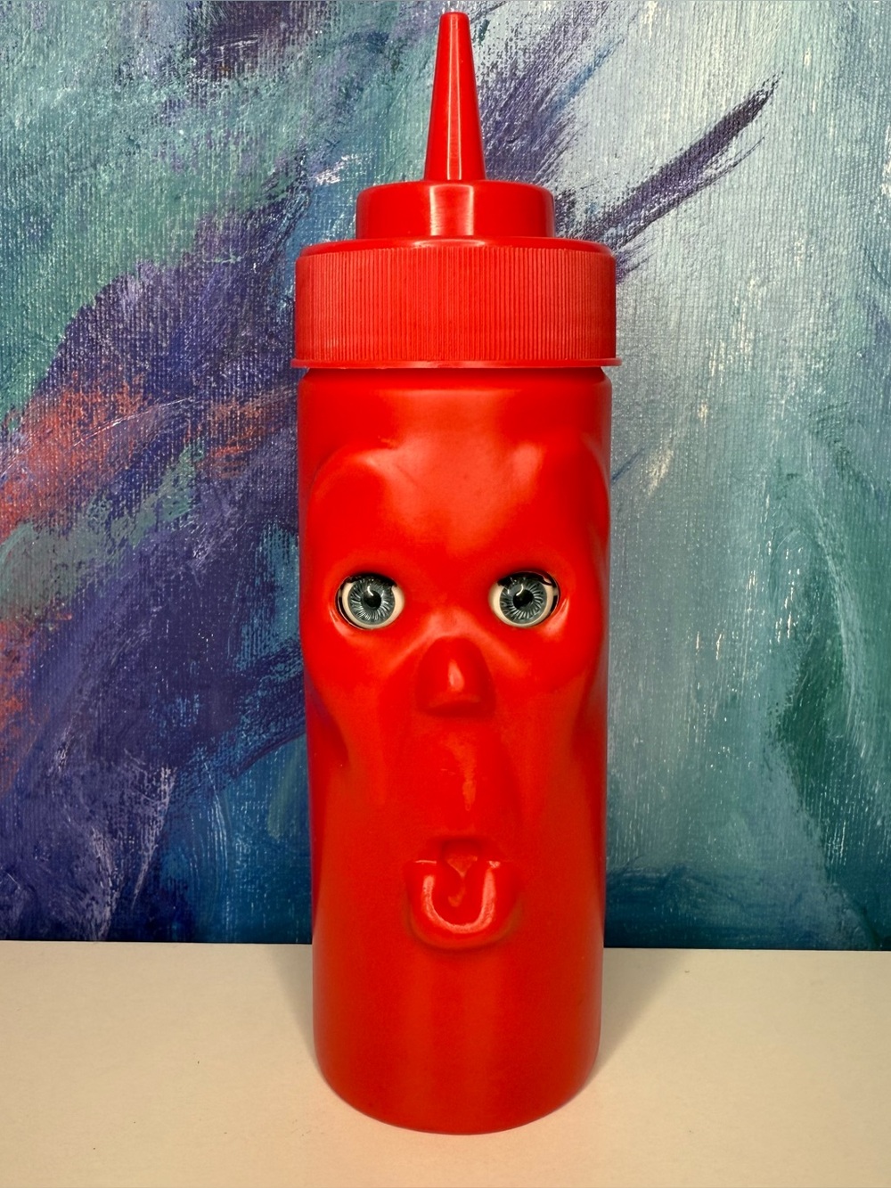 Blink Ketchup Squeeze Bottle Kikkerland Max and Moritz Novelty Weird BBQ Decor